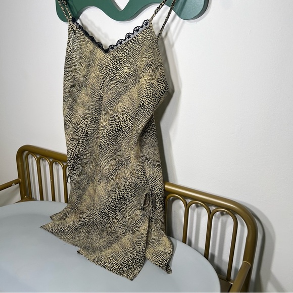 Vintage 90s leopard print slip Dress w/ floral lace trim & side slit size medium - Picture 13 of 13